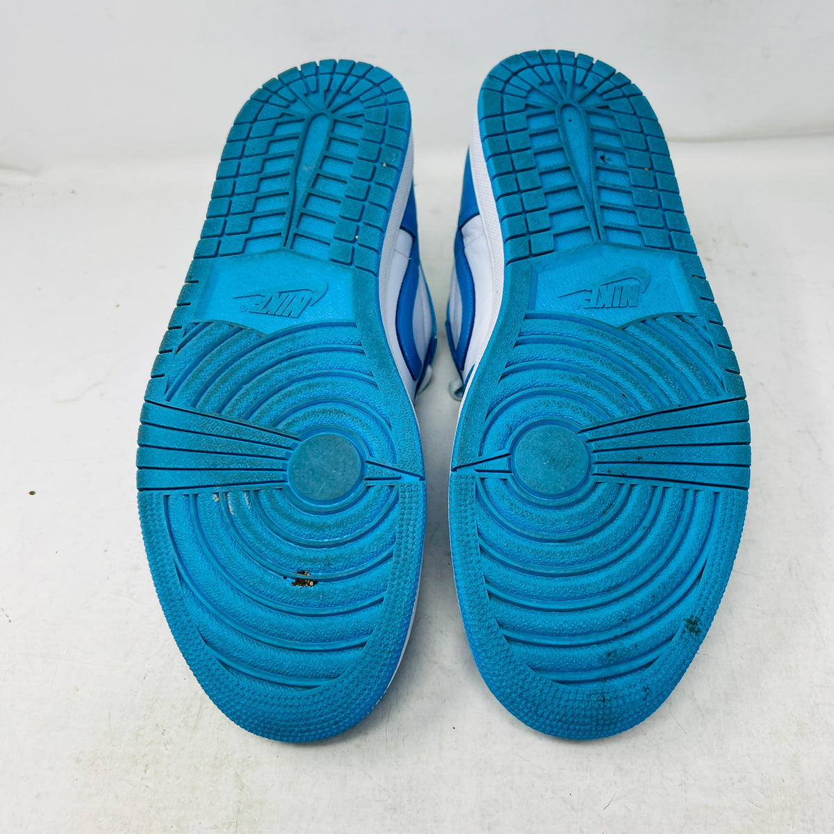 Jordan 1 Low SB UNC
