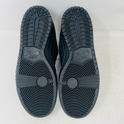 Nike SB Dunk Low Pro Triple Black (Sample Pair)