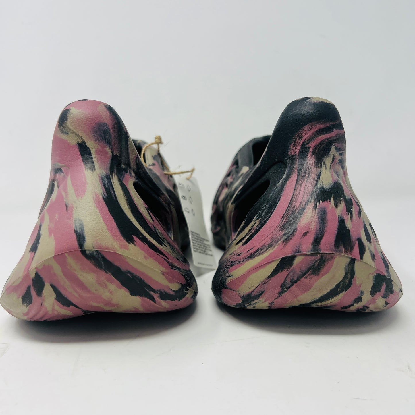 adidas Yeezy Foam RNR MX Carbon