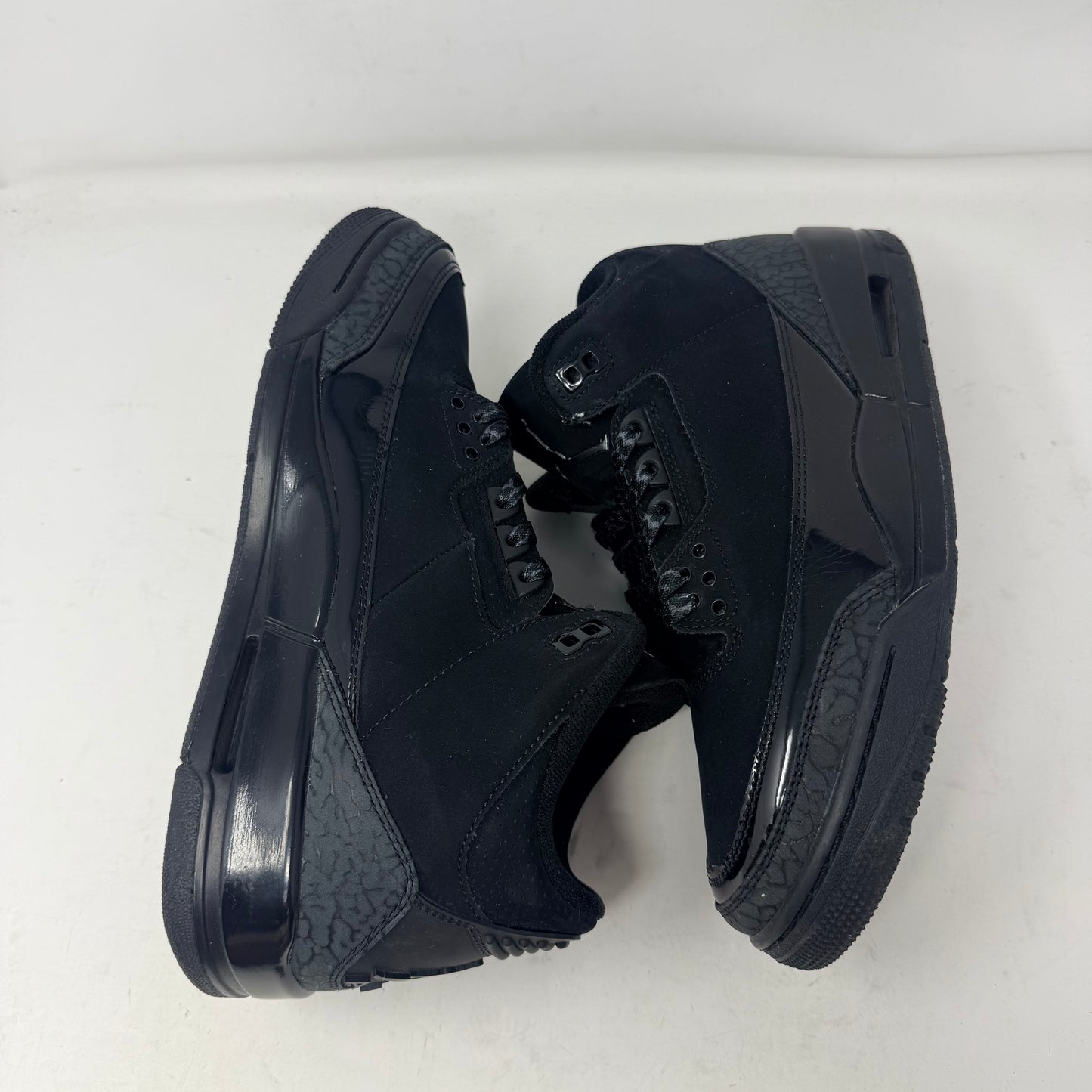Jordan 3 Retro Black Cat (2025)