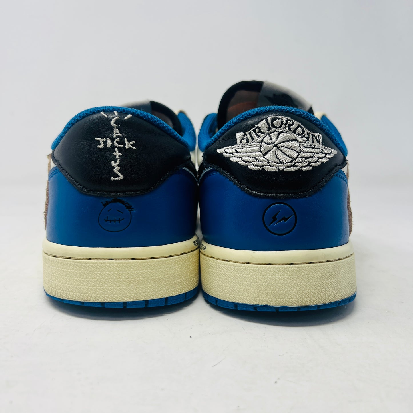 Jordan 1 Retro Low OG SP Fragment x Travis Scott