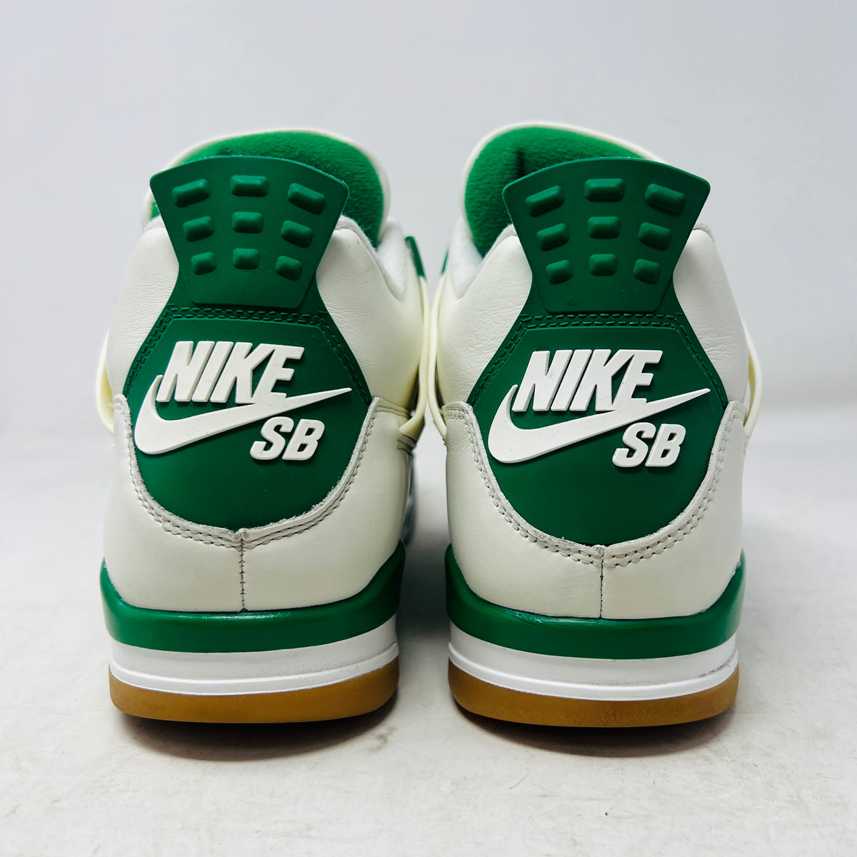 Jordan 4 Retro SB Pine Green
