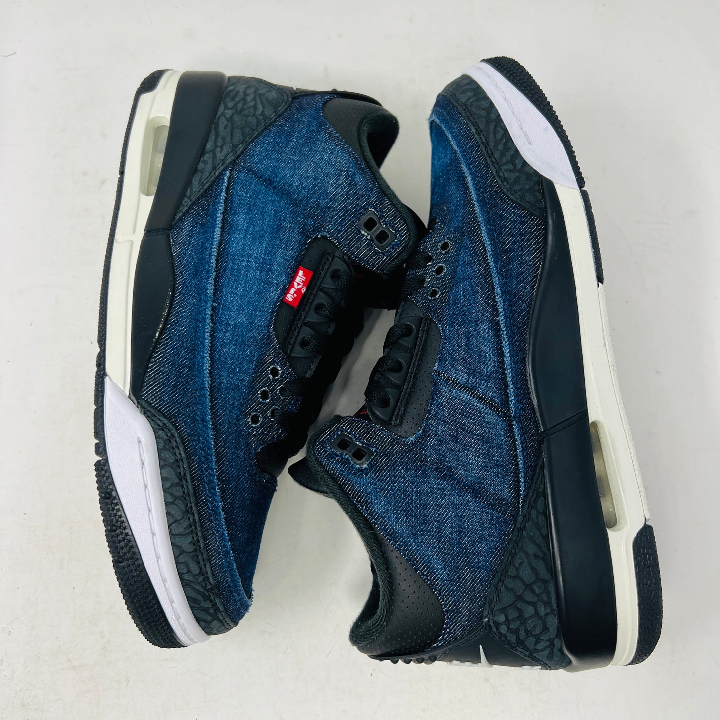 Jordan 3 Retro Levi’s Indigo