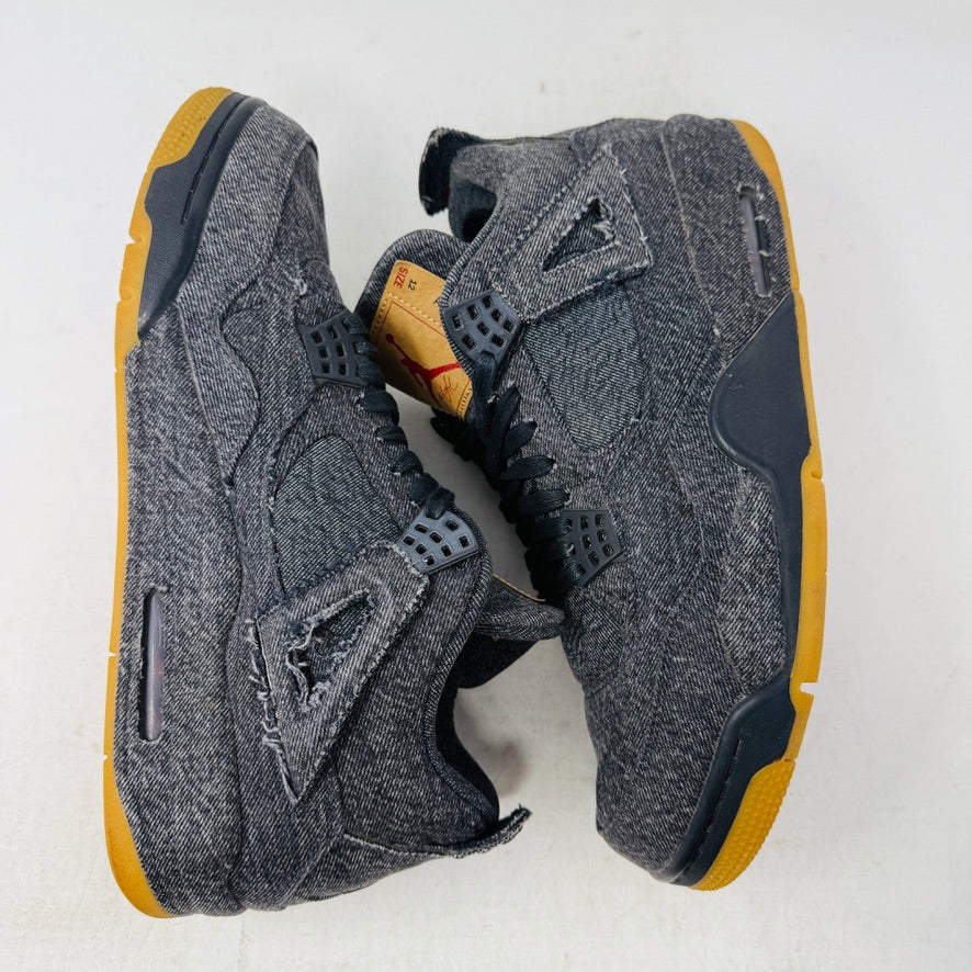 Jordan 4 Retro Levi's Black (Levi's Tag)