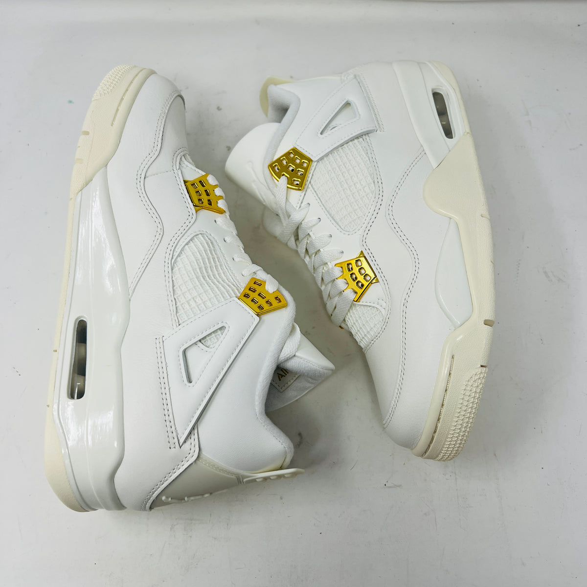 Jordan 4 Retro Metallic Gold (Women's)