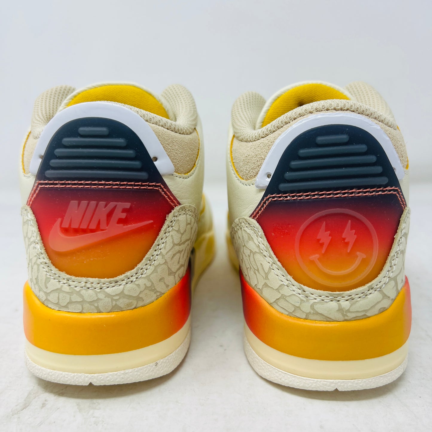Jordan 3 Retro SP J Balvin Medellín Sunset (PS)