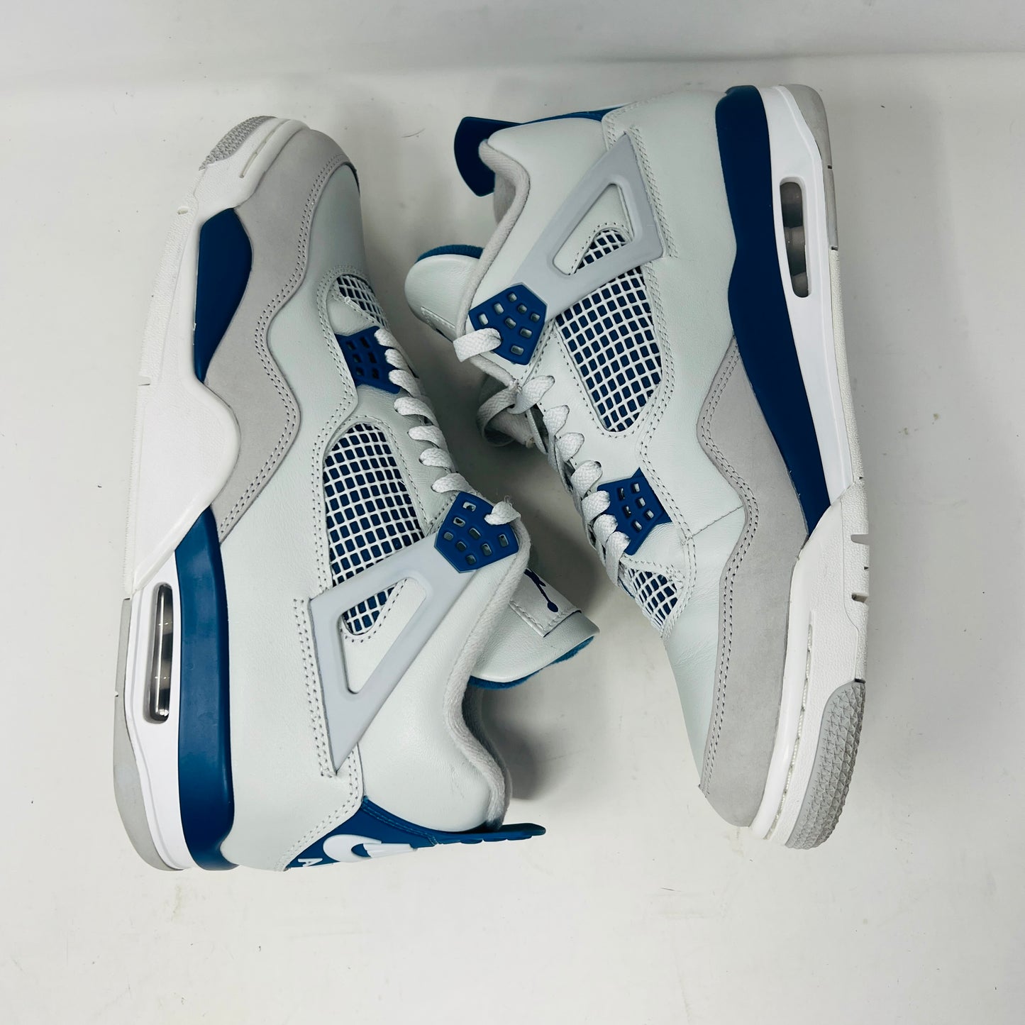 Jordan 4 Retro Military Blue (2024)