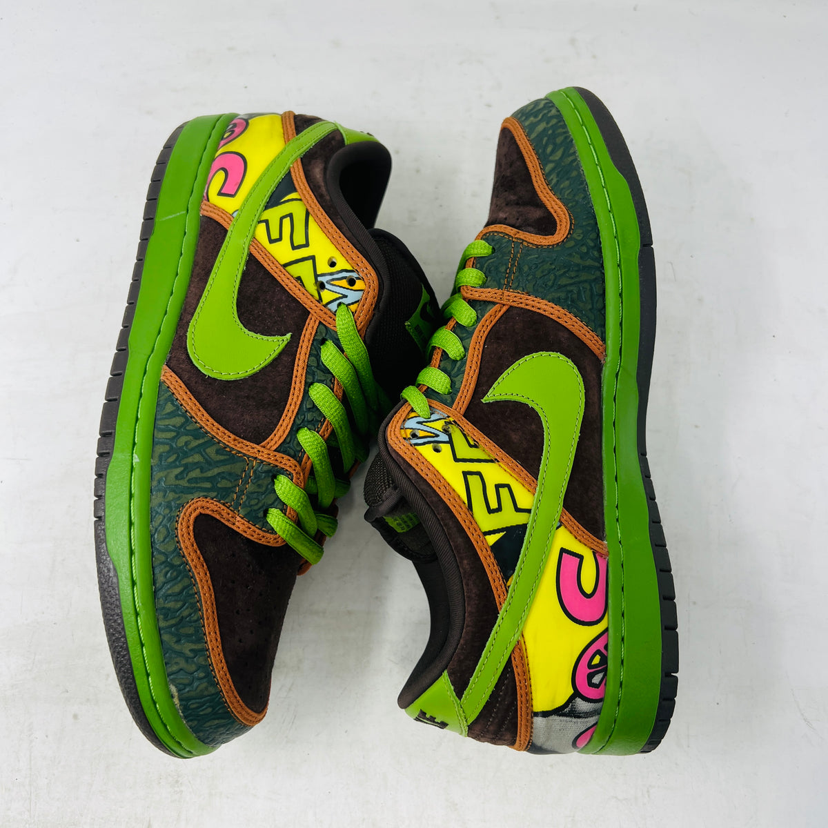 Nike SB Dunk Low De La Soul (2015)