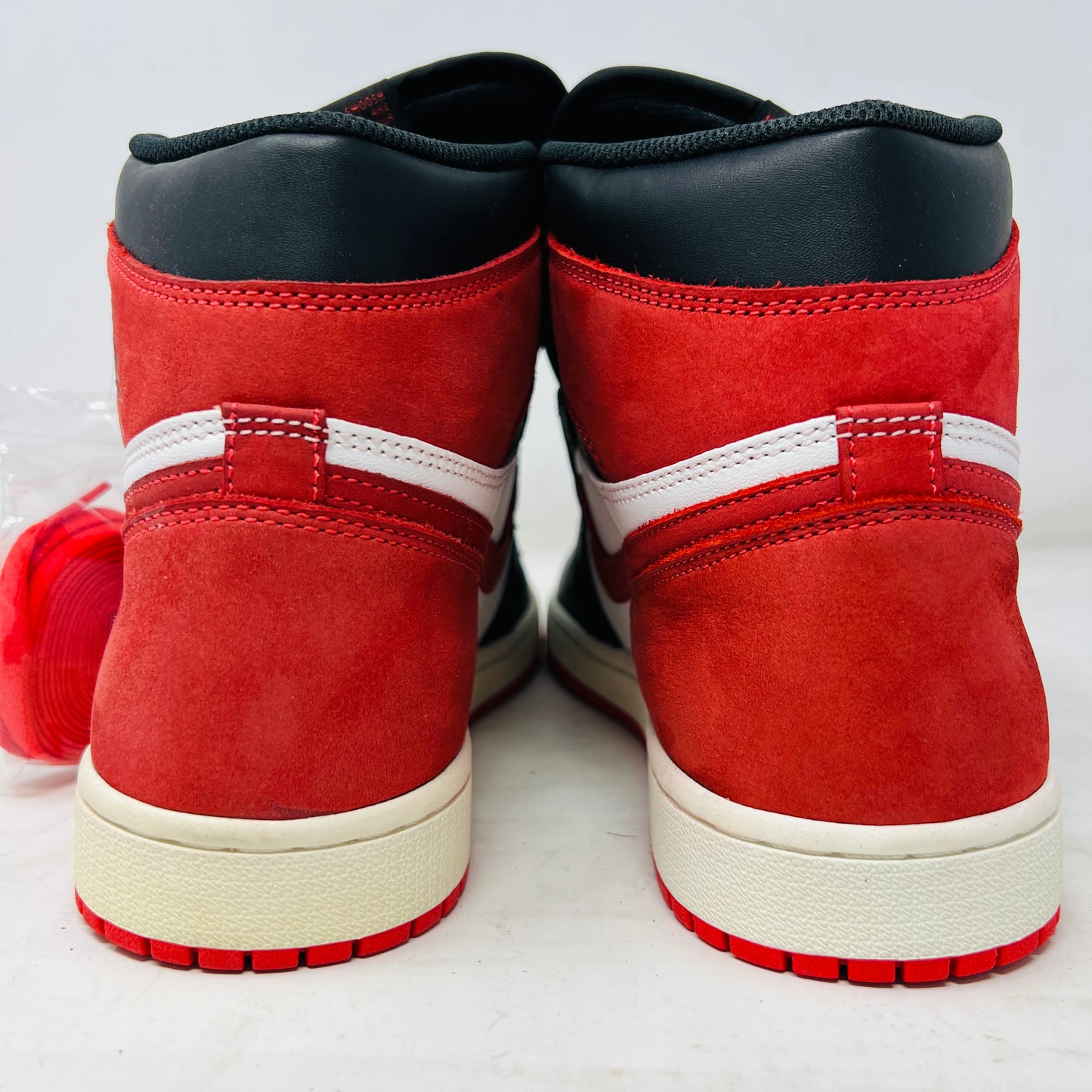 Jordan 1 Retro High Track Red