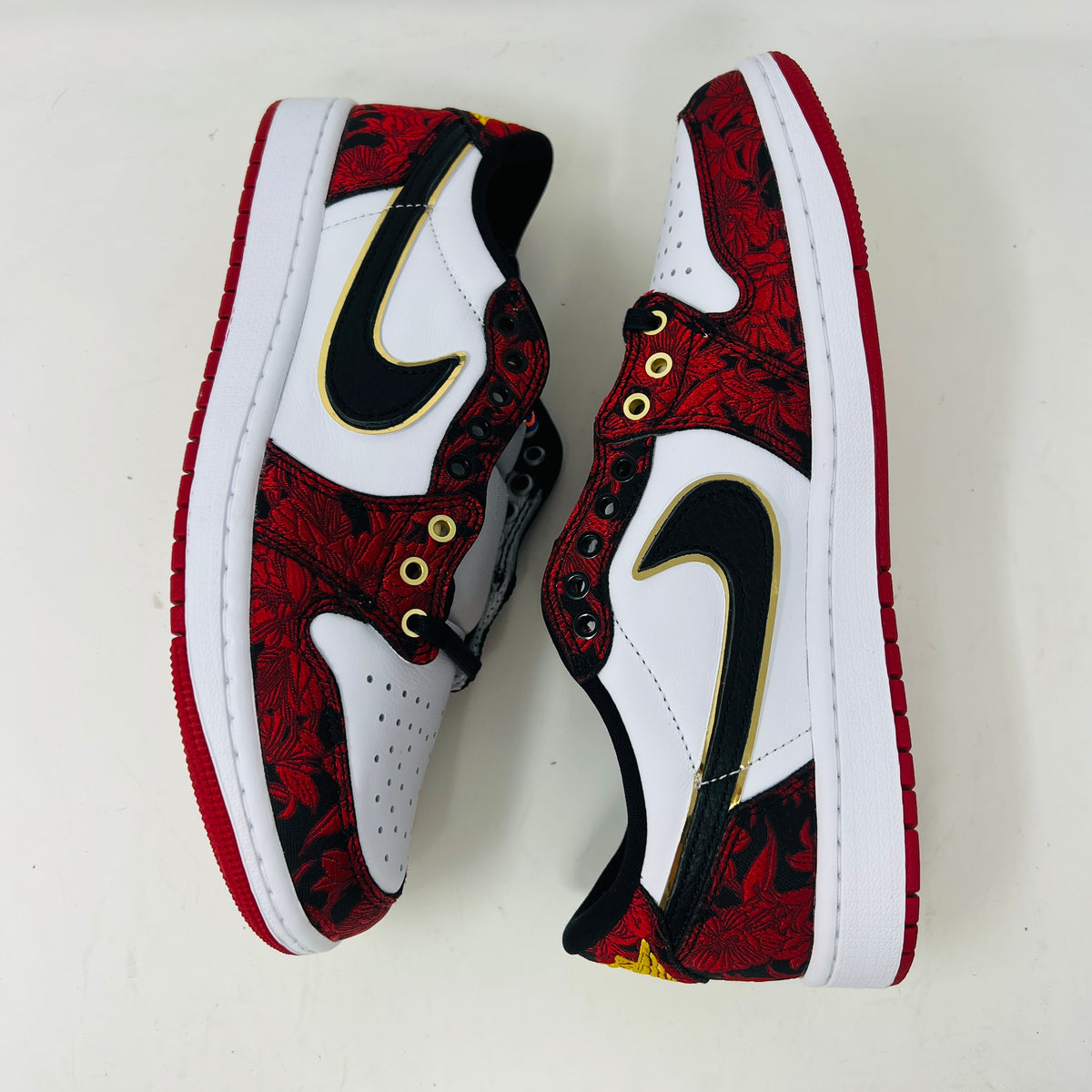Jordan 1 Retro Low OG Last Dance At The Garden