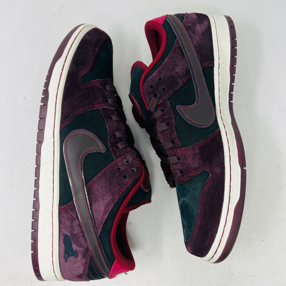 Nike SB Dunk Low Riot Skateshop
