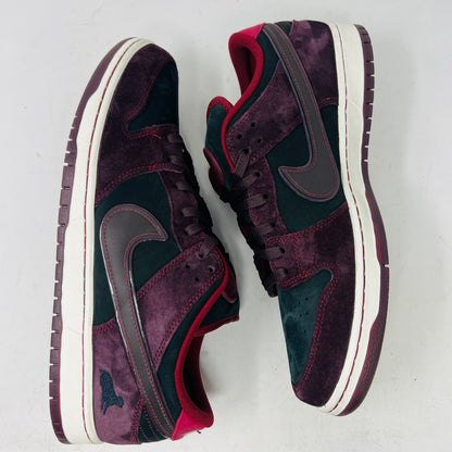 Nike SB Dunk Low Riot Skateshop