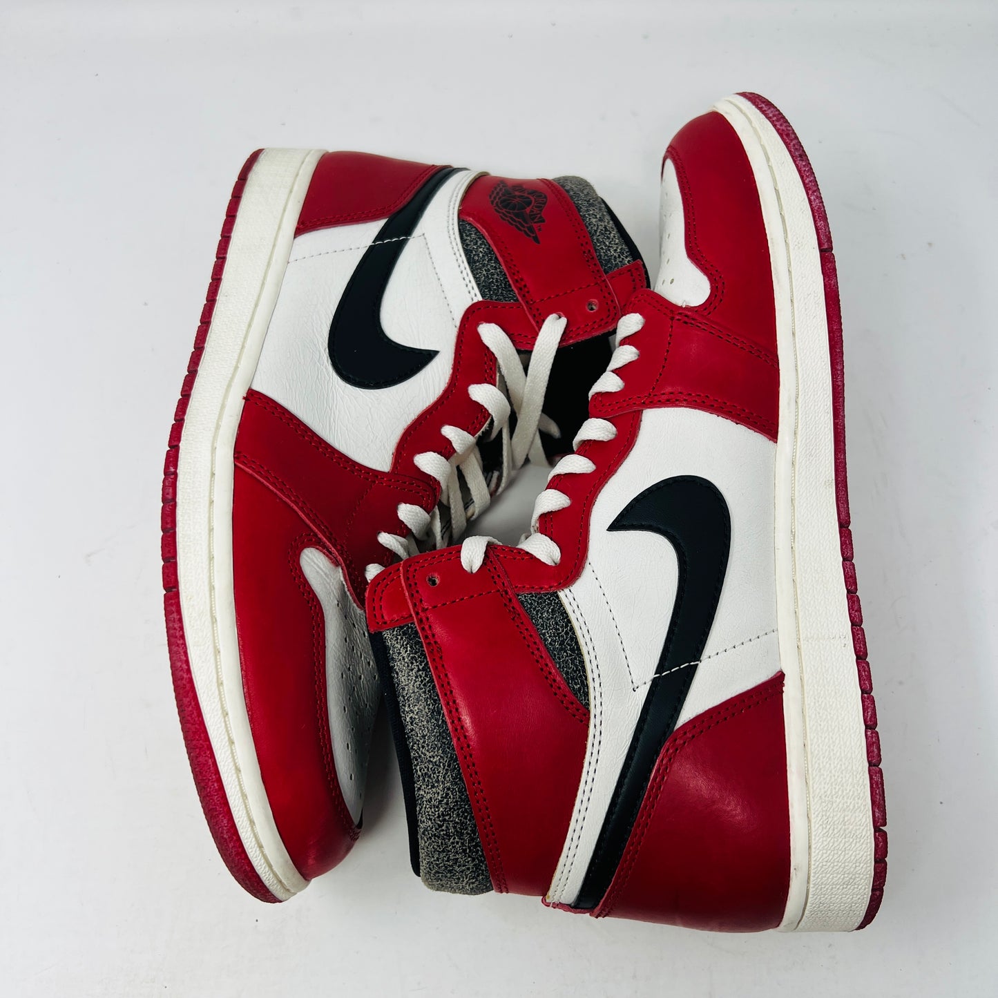 Jordan 1 Retro High OG Chicago Lost and Found
