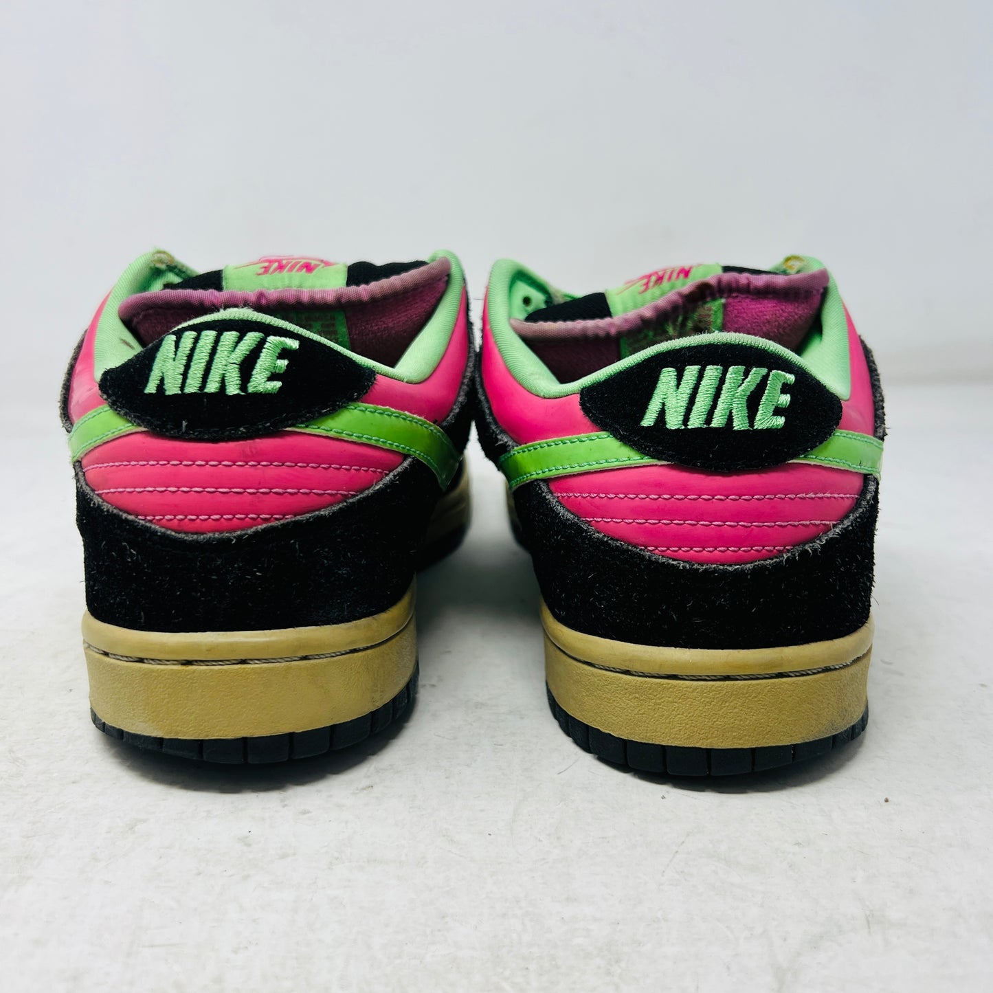 Nike SB Dunk Low Magnet Light Poison Green