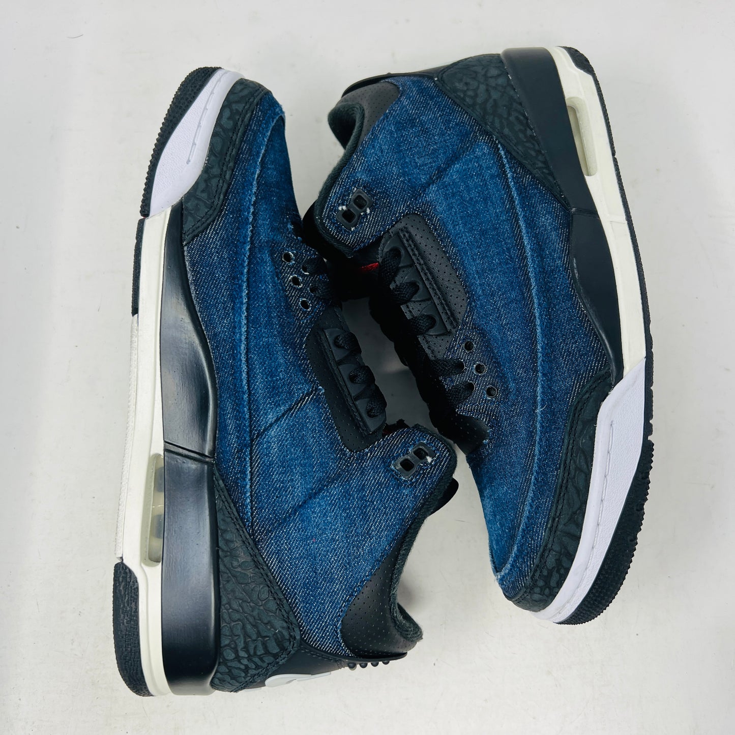 Jordan 3 Retro Levi’s Indigo