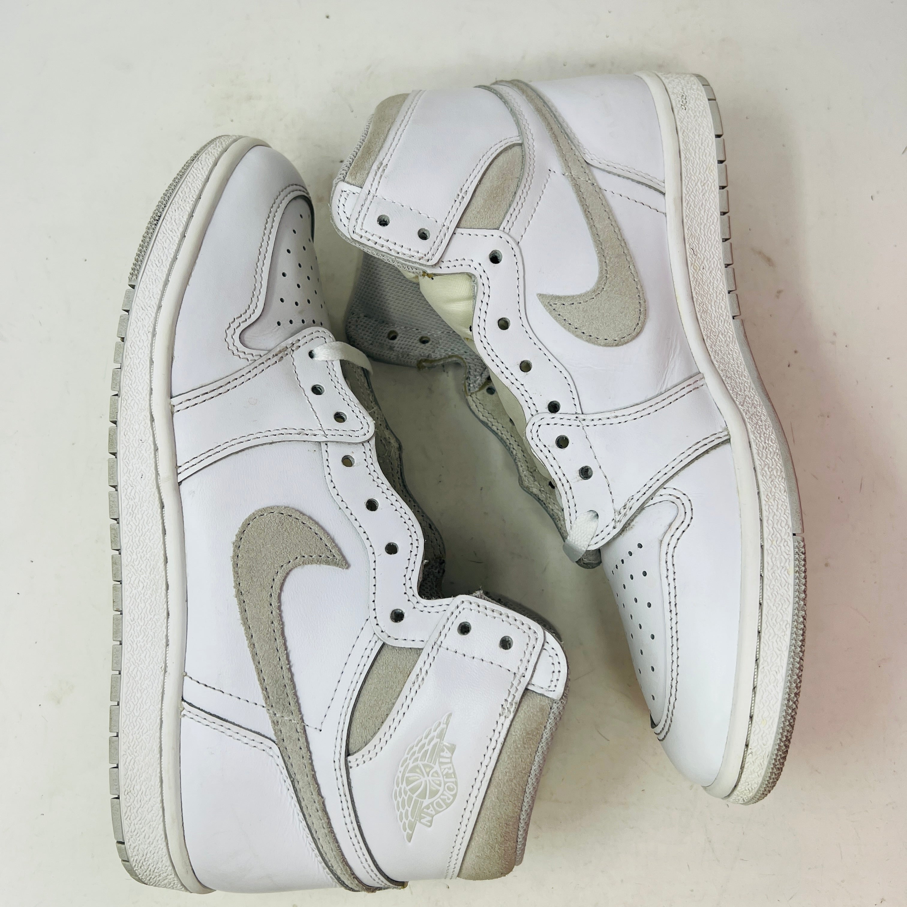 nike air jordan 1 retro high og neutral gray