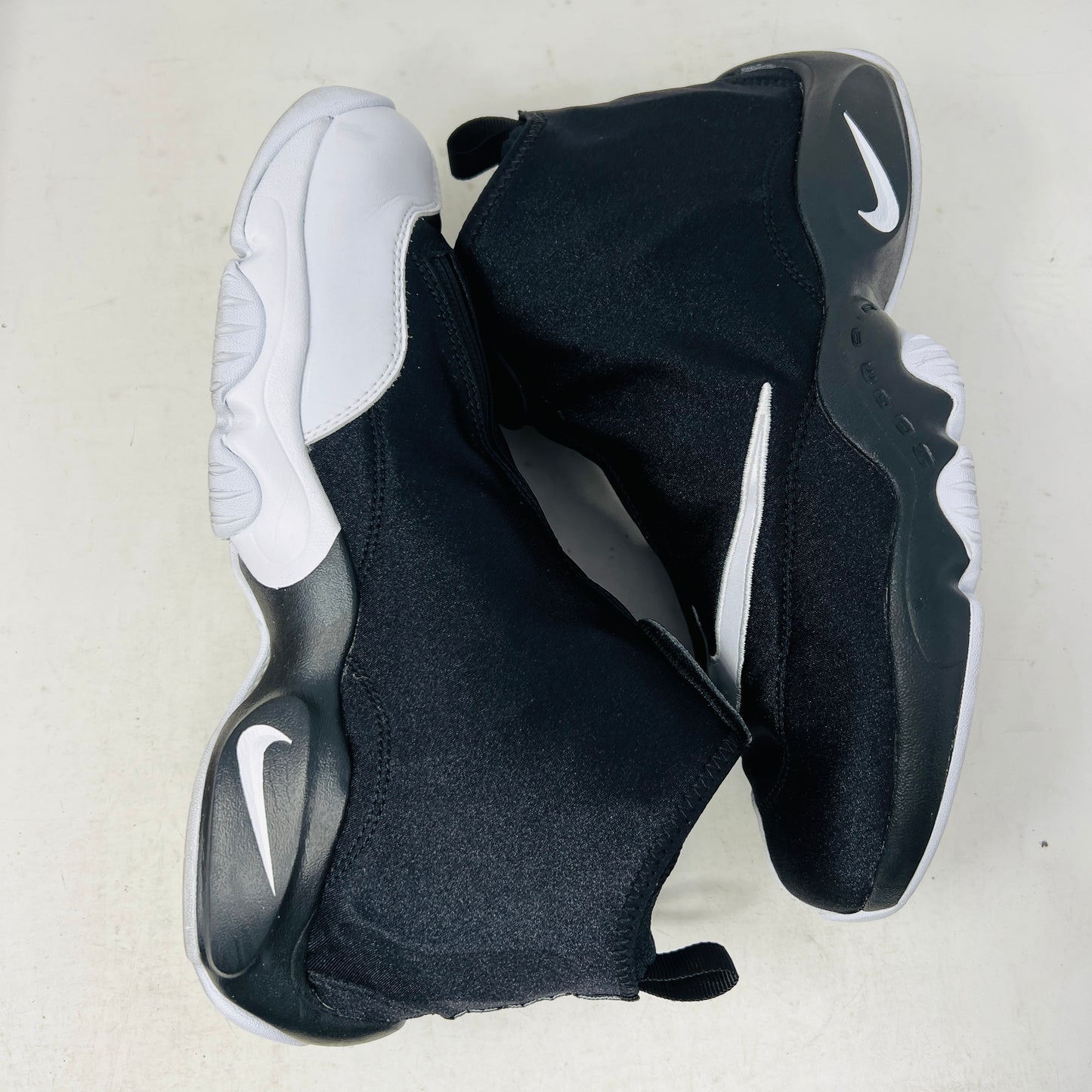 Nike Air Zoom Flight The Glove Black White OG (2026)