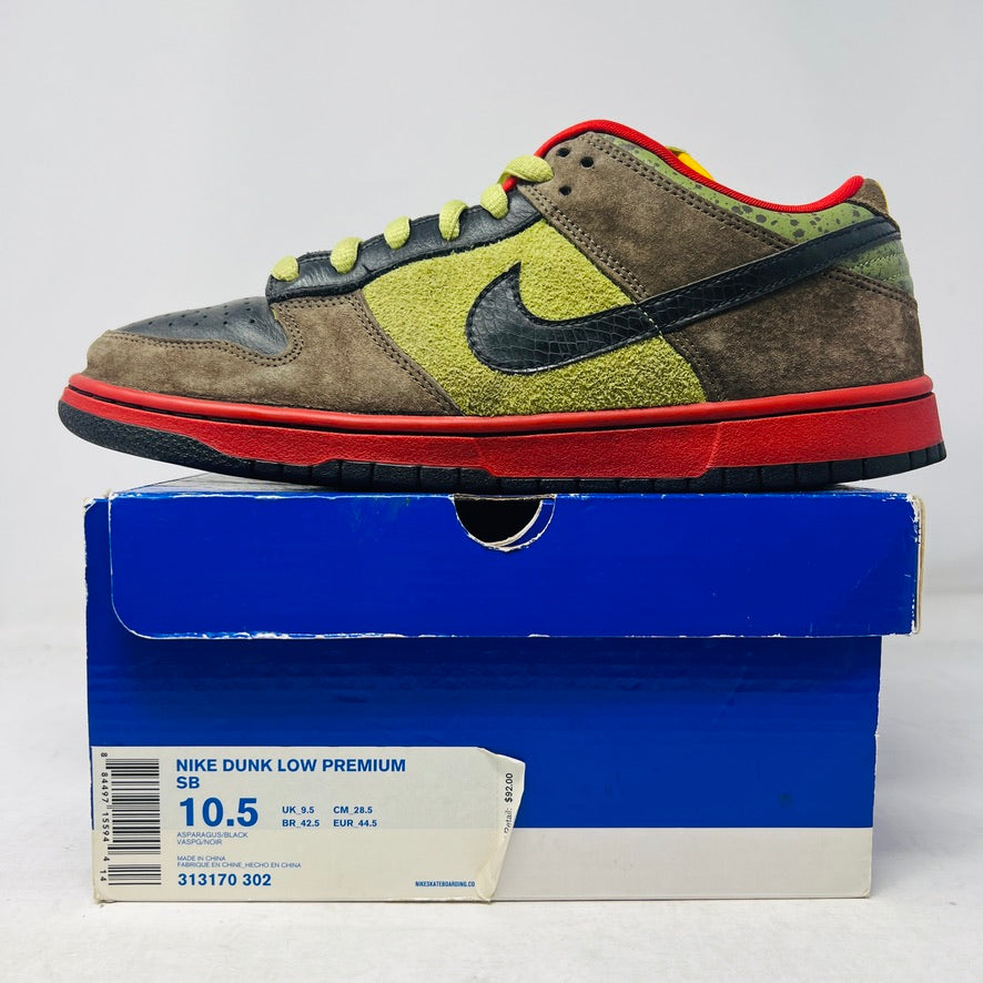 Nike SB Dunk Low Asparagus