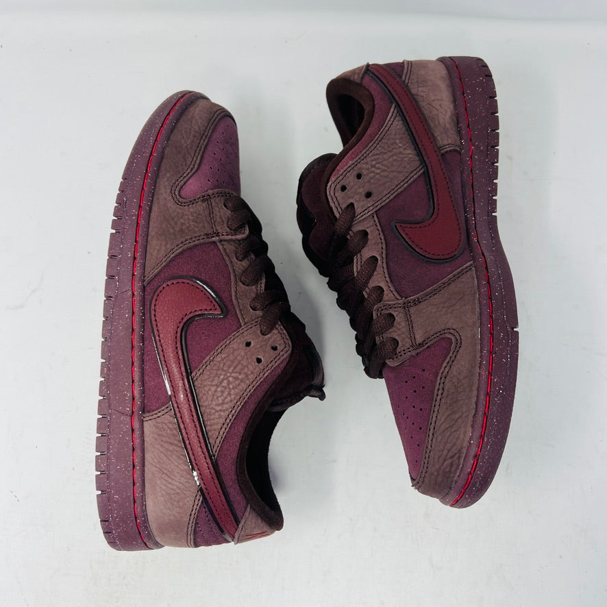 Nike SB Dunk Low City of Love Burgundy Crush