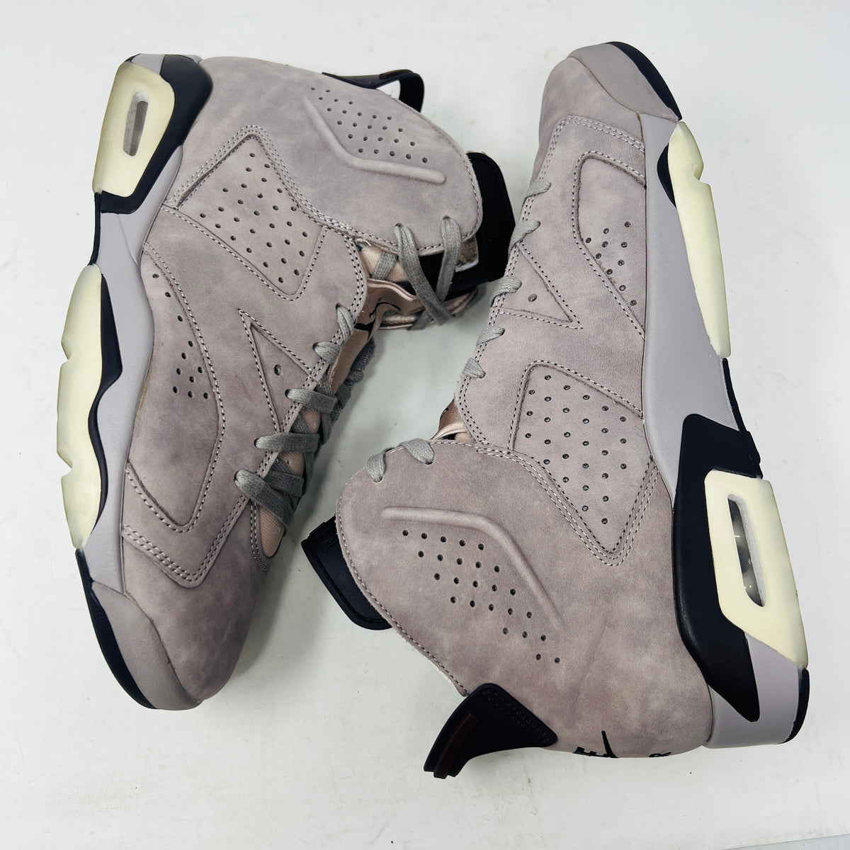 Jordan 6 Retro A Ma Maniére Smokey Mauve