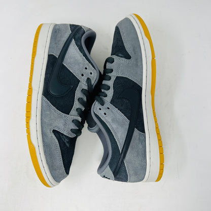 Nike SB Dunk Low Dark Smoke Grey