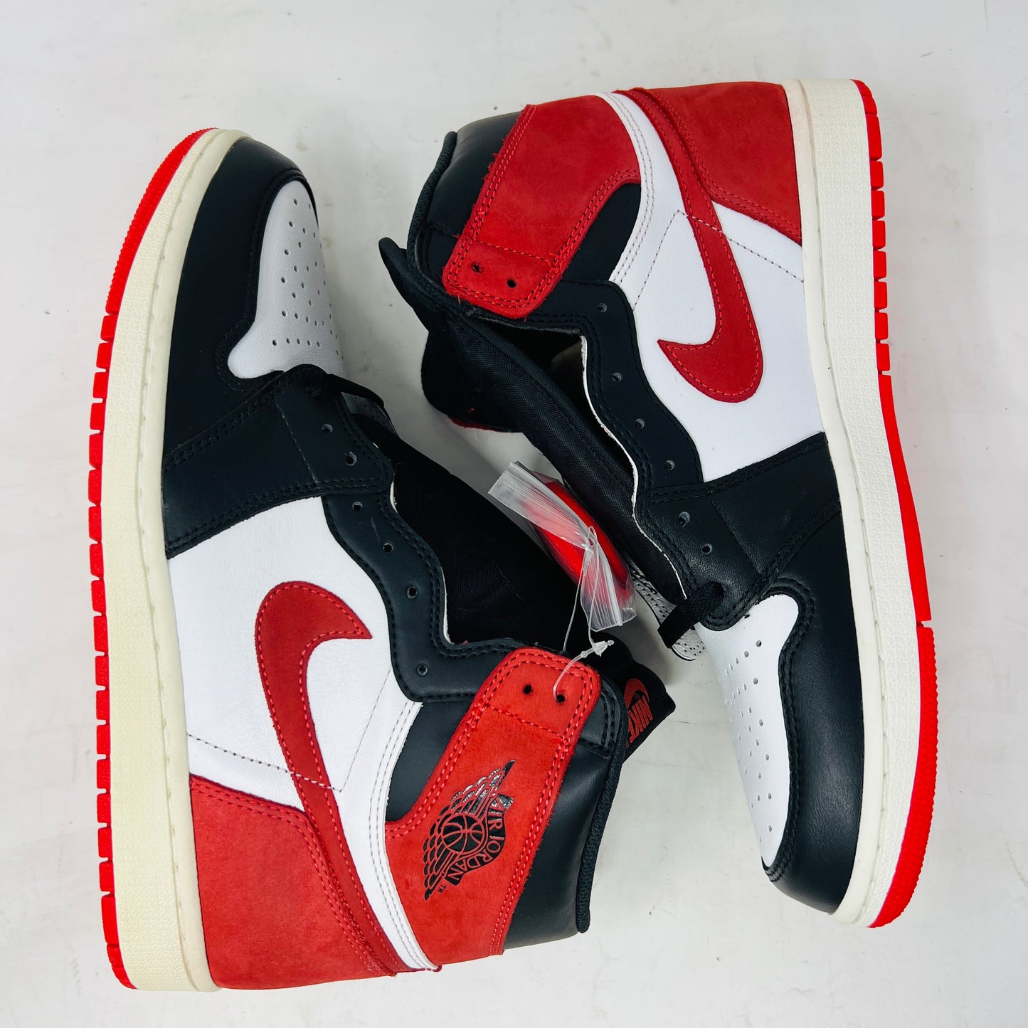 Jordan 1 Retro High Track Red