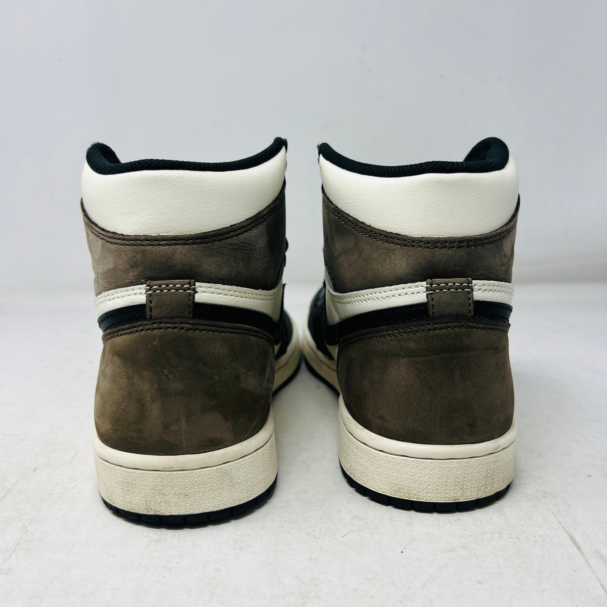 Jordan 1 Retro High Dark Mocha