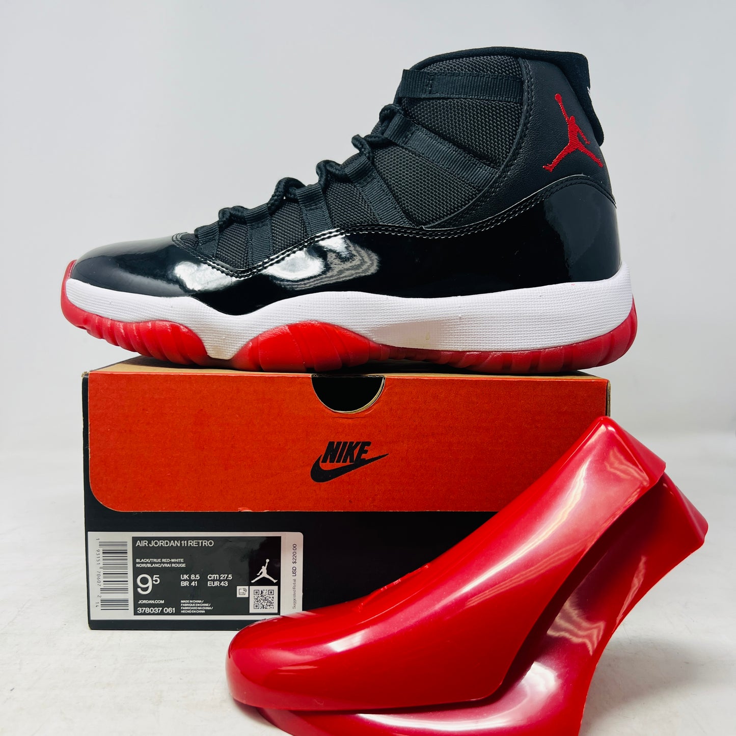 Jordan 11 Retro Playoffs Bred (2019)