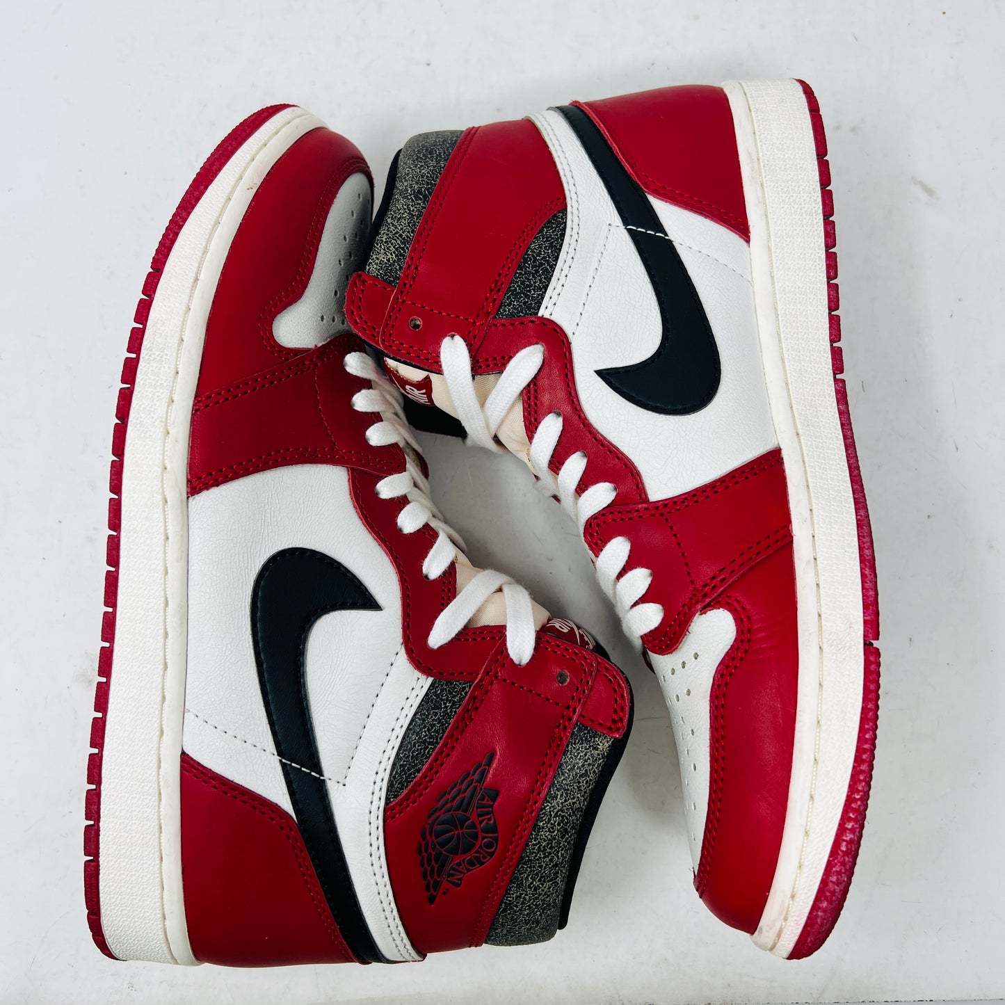 Jordan 1 Retro High OG Chicago Lost and Found