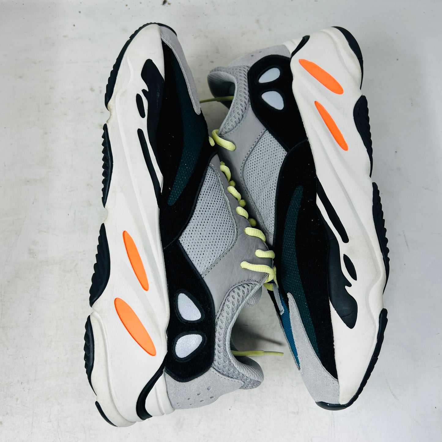 adidas Yeezy Boost 700 Wave Runner