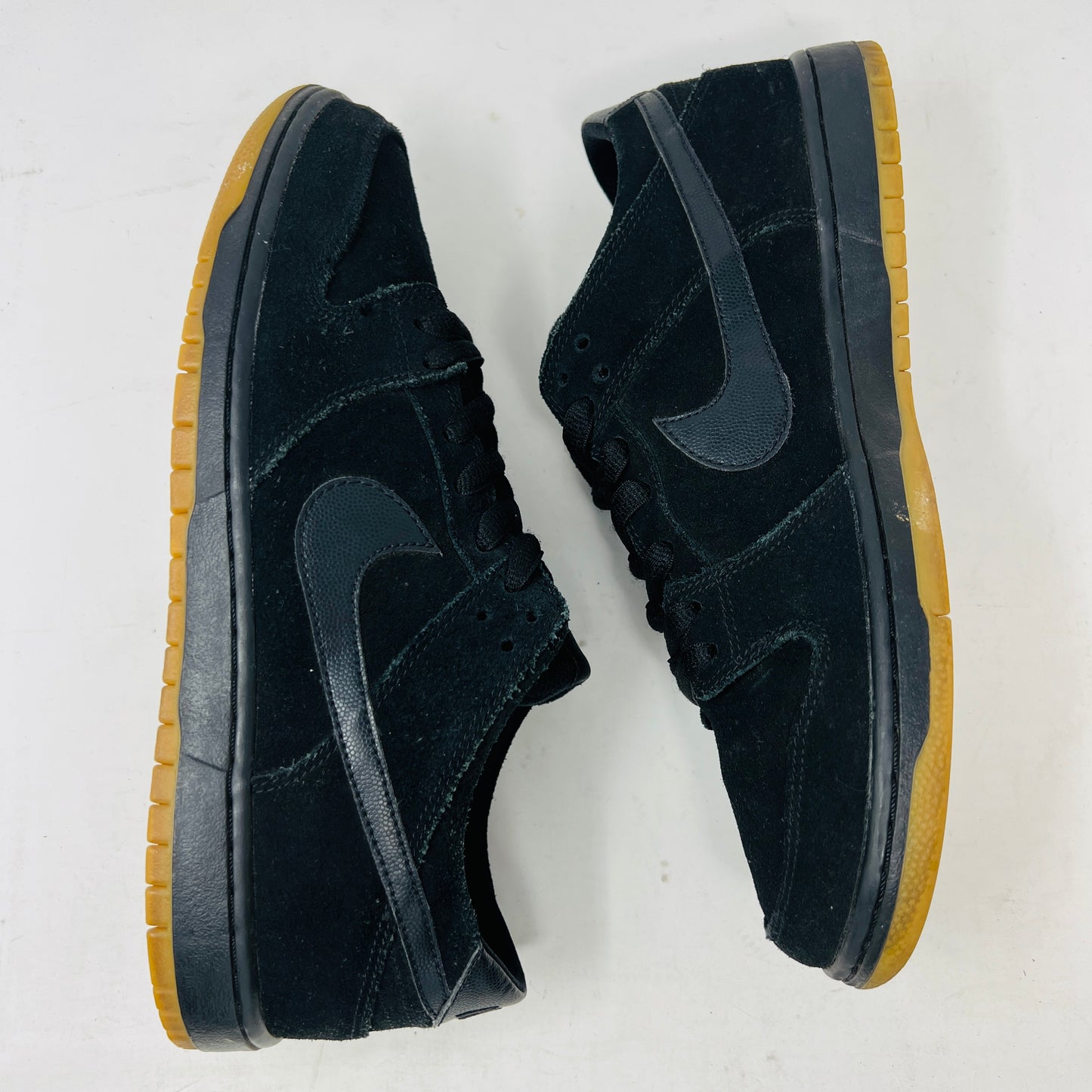Nike SB Dunk Low IW Black Gum