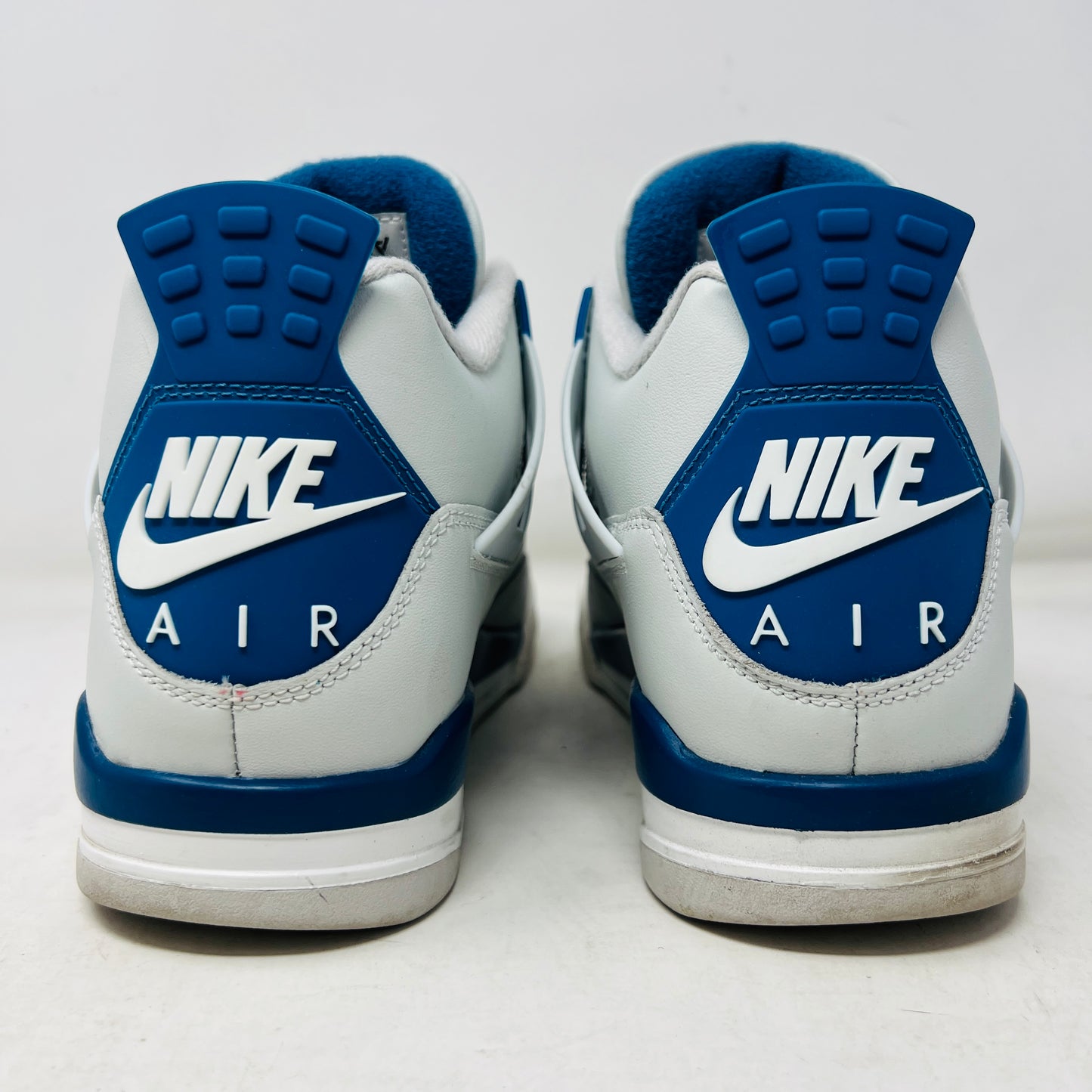 Jordan 4 Retro Military Blue (2024)