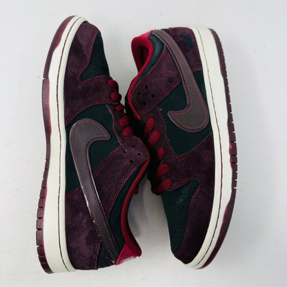 Nike SB Dunk Low Riot Skateshop