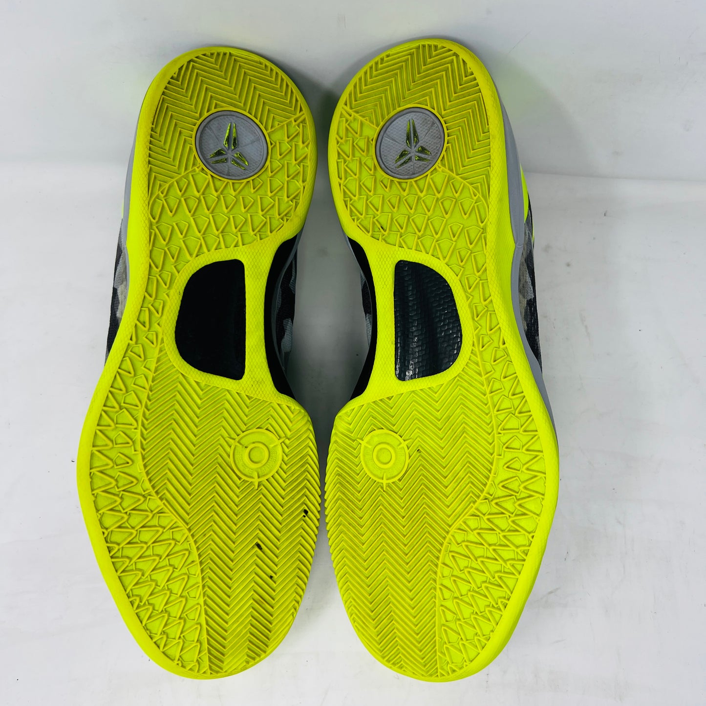 Nike Kobe 8 Volt