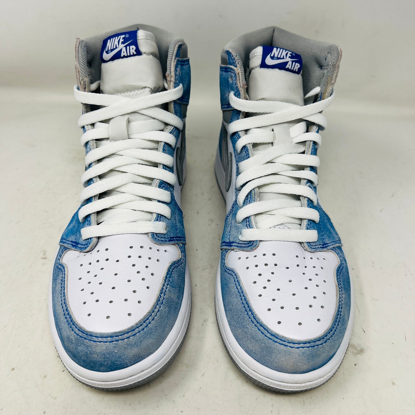 Jordan 1 Retro High Hyper Royal Smoke Grey