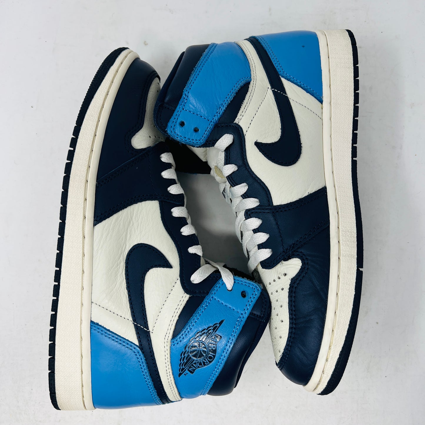Jordan 1 Retro High Obsidian