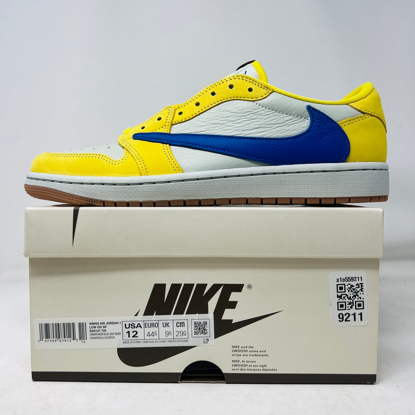 Jordan 1 Retro Low OG SP Travis Scott Canary (Women's)