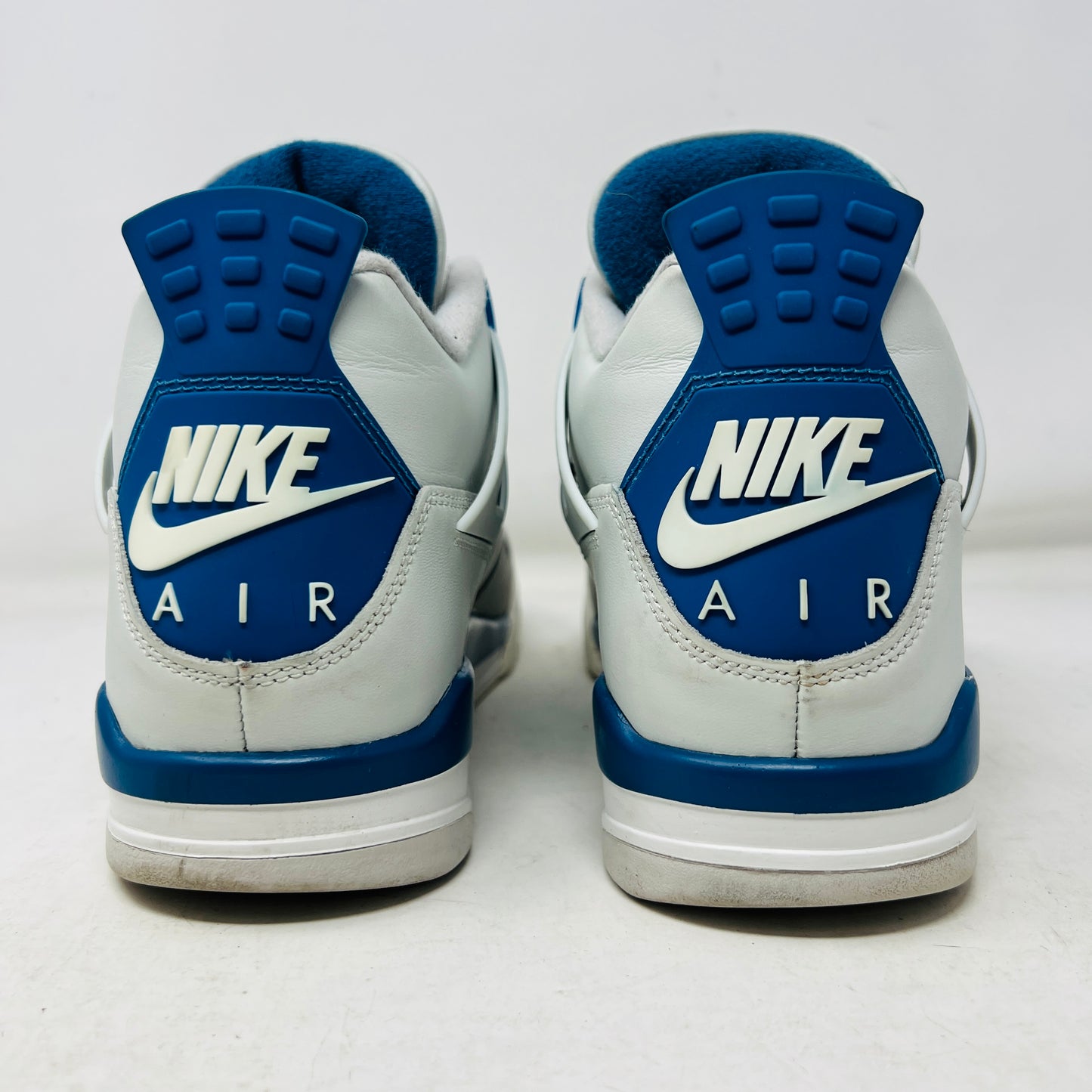 Jordan 4 Retro Military Blue (2024)