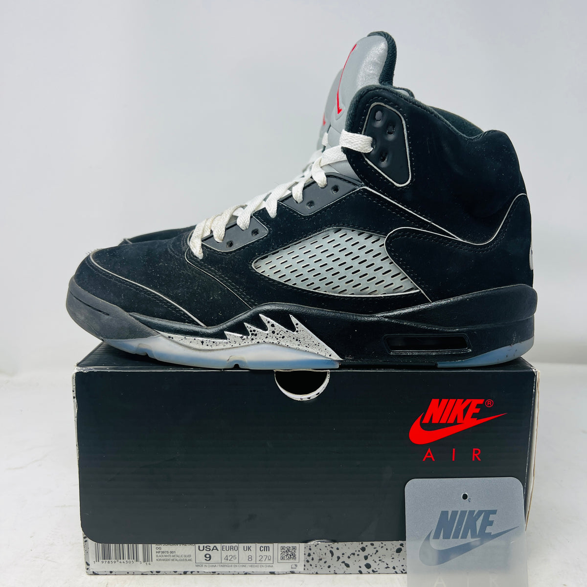 Jordan 5 Retro OG Black Metallic Reimagined