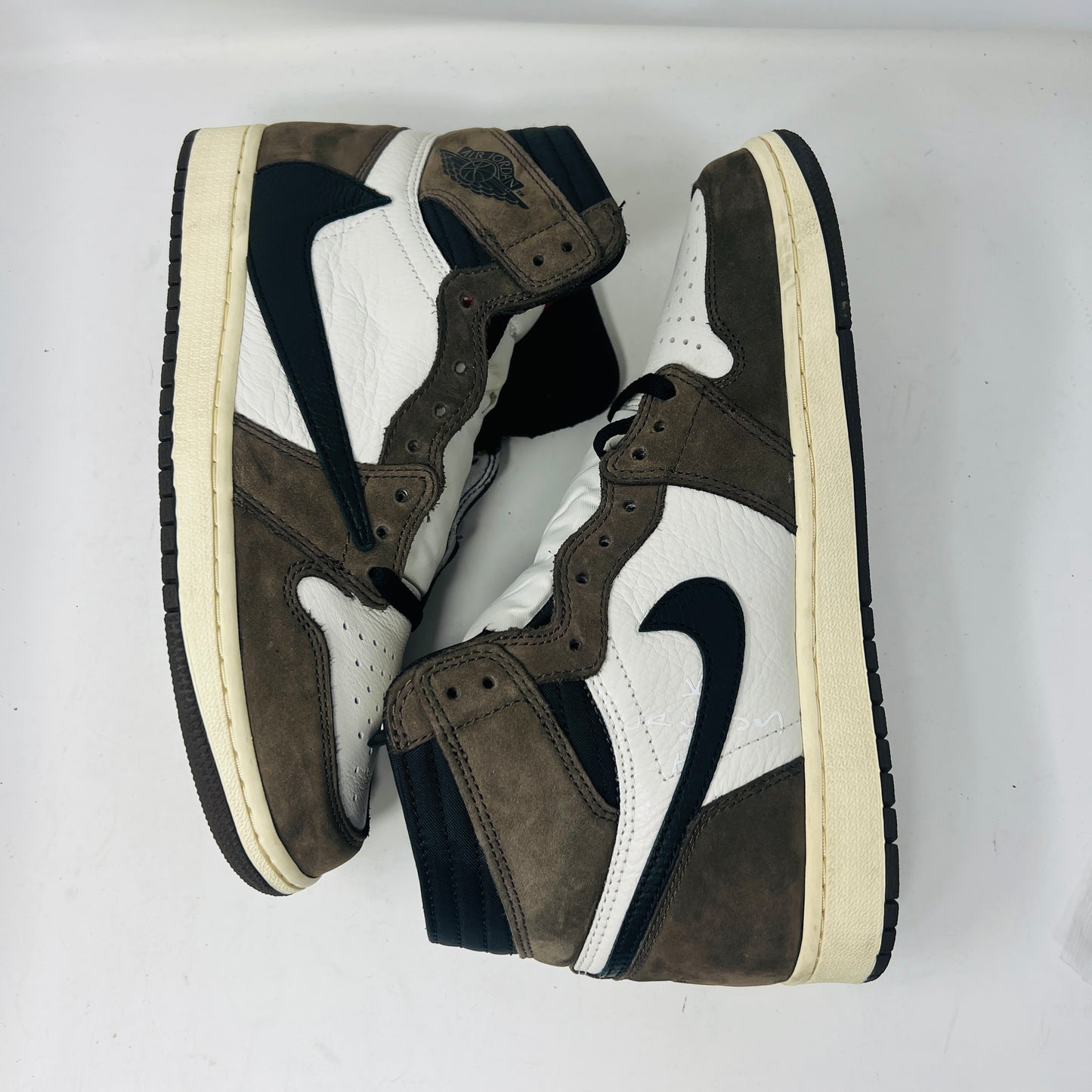Jordan 1 Retro High OG SP Travis Scott Mocha