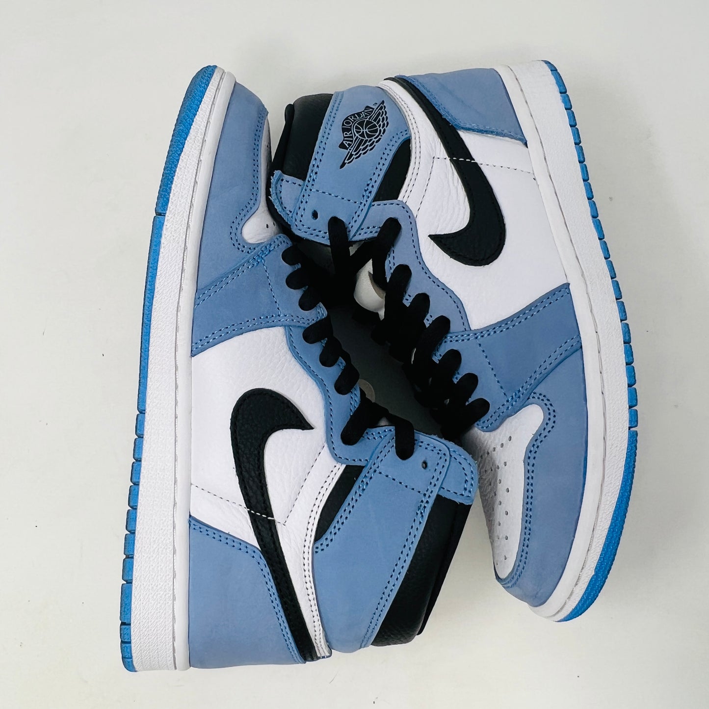 Jordan 1 Retro High OG University Blue