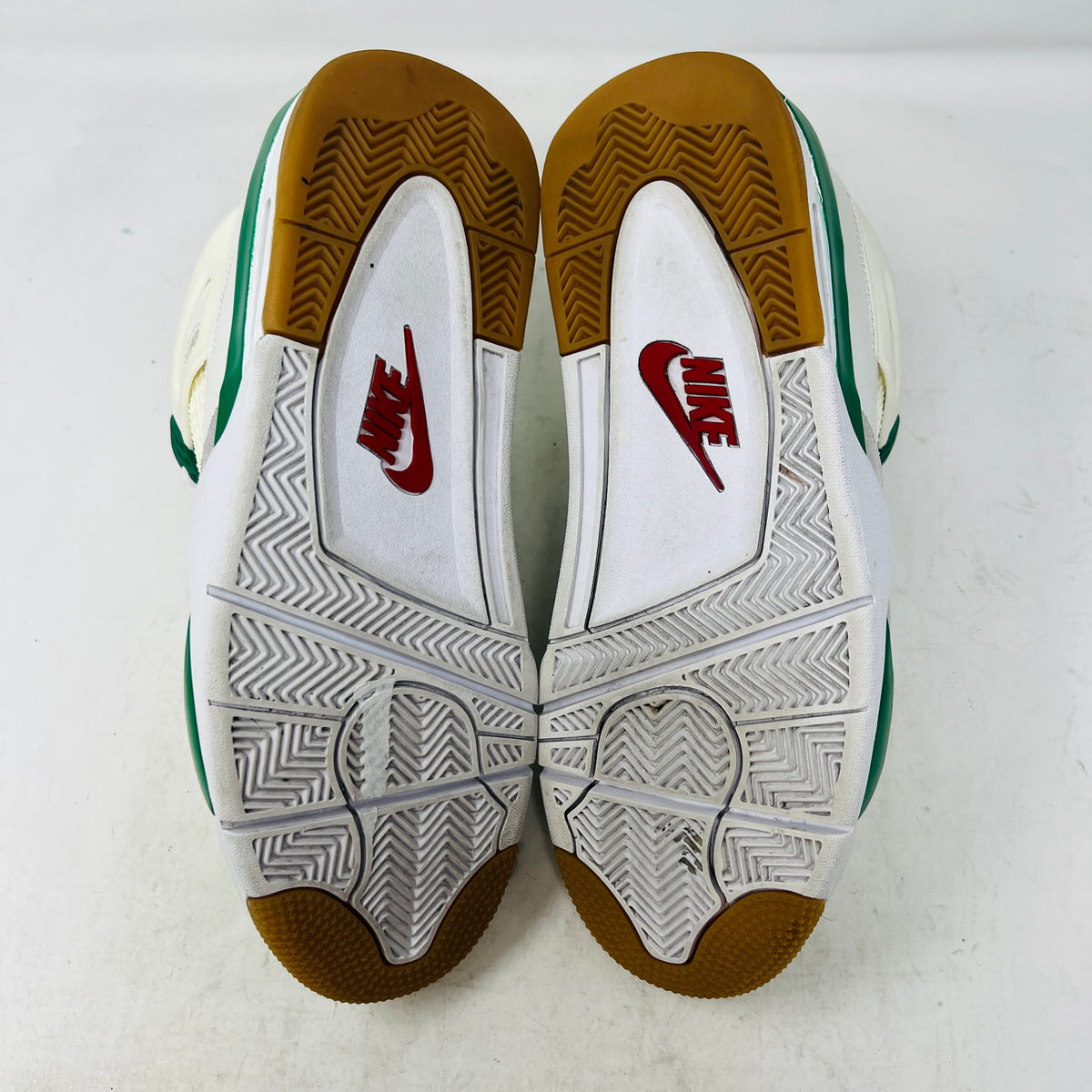Jordan 4 Retro SB Pine Green