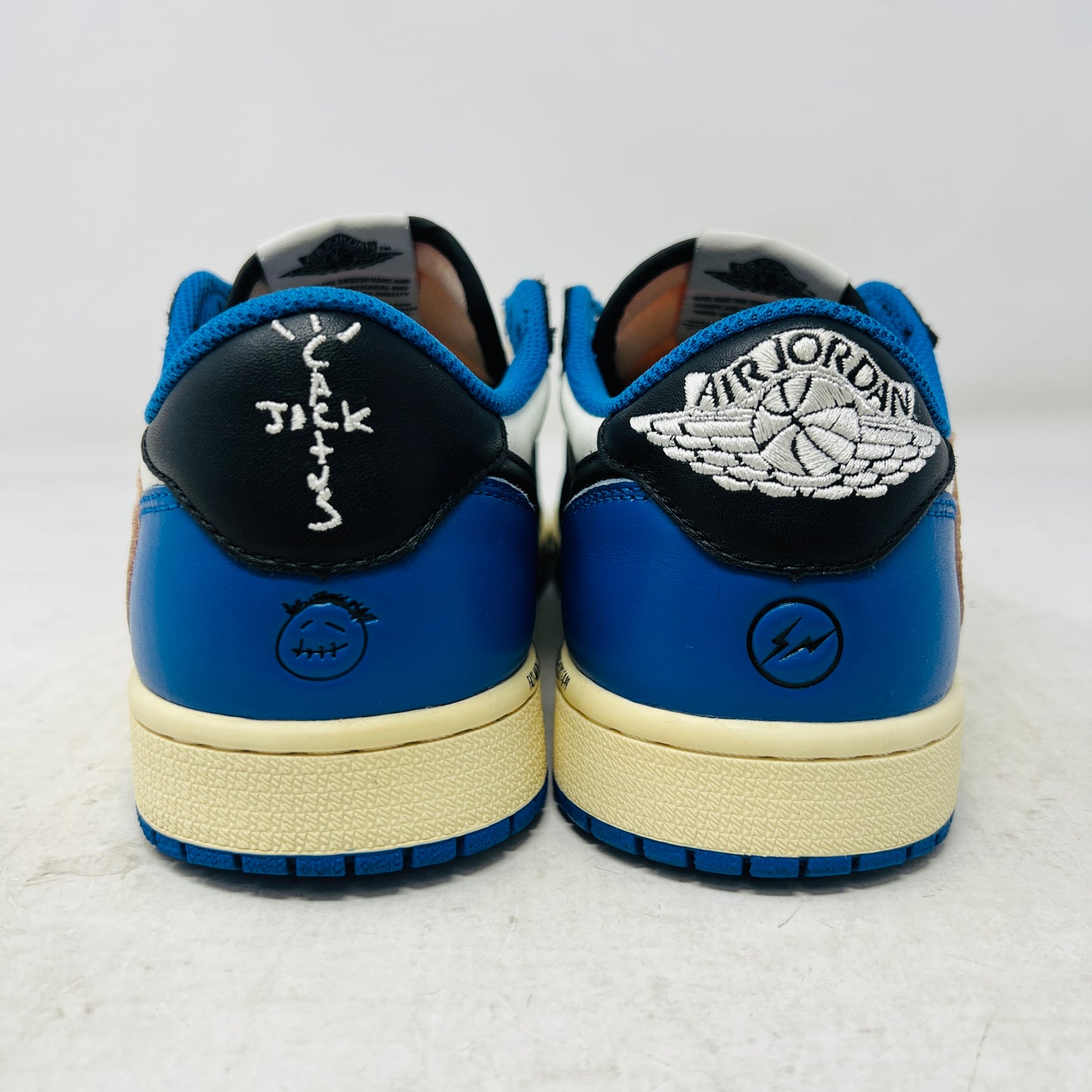 Jordan 1 Retro Low OG SP Fragment x Travis Scott