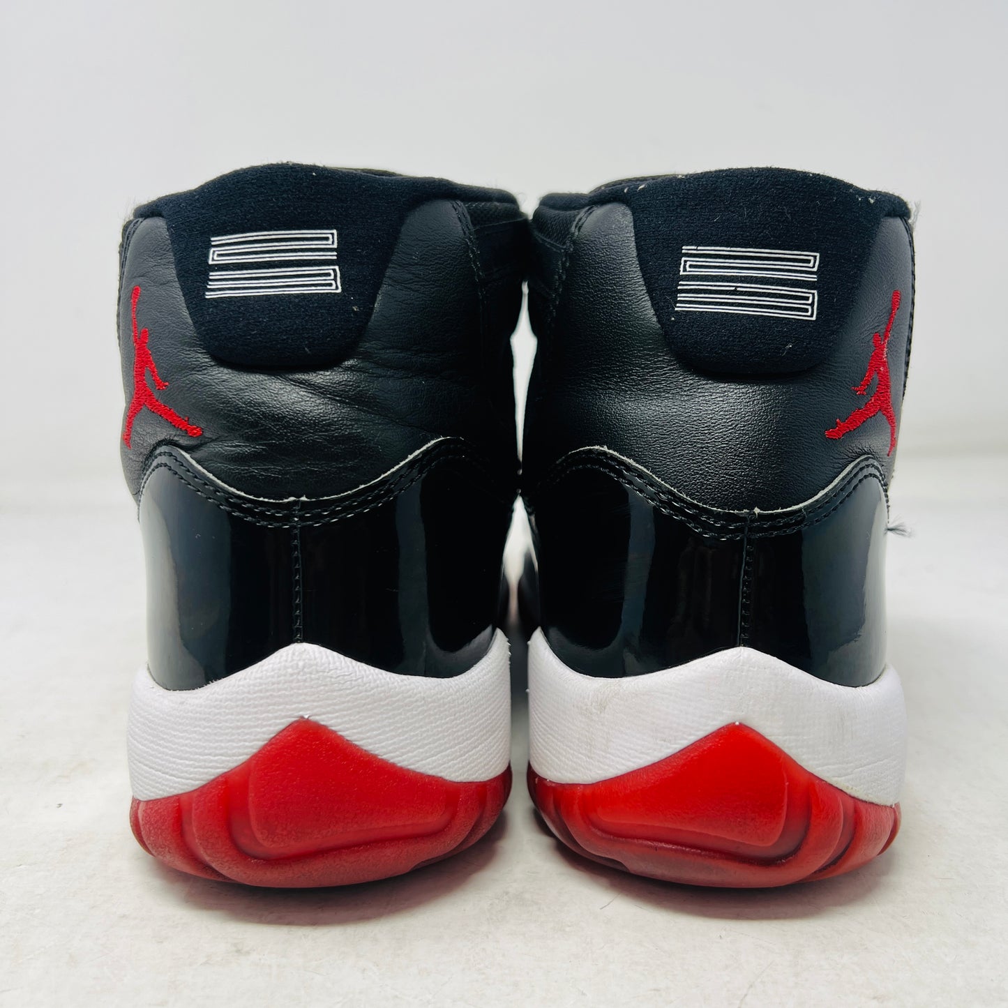 Jordan 11 Retro Playoffs Bred (2019)