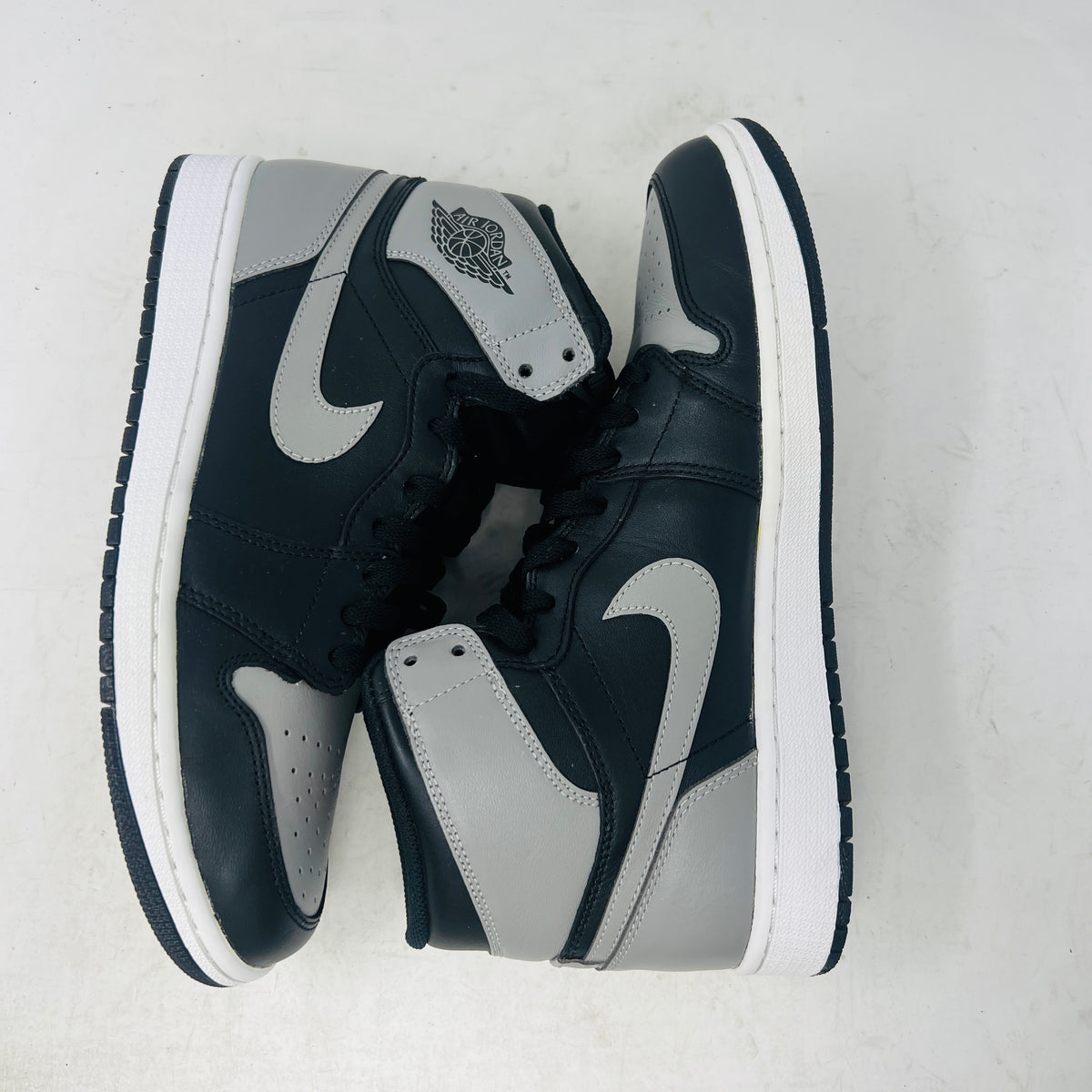 Jordan 1 Retro Shadow (2013)