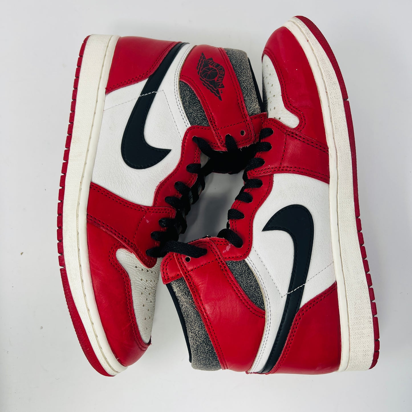 Jordan 1 Retro High OG Chicago Lost and Found