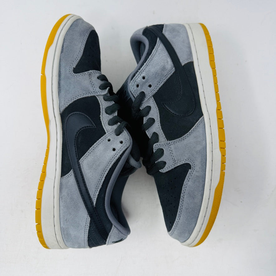 Nike SB Dunk Low Dark Smoke Grey