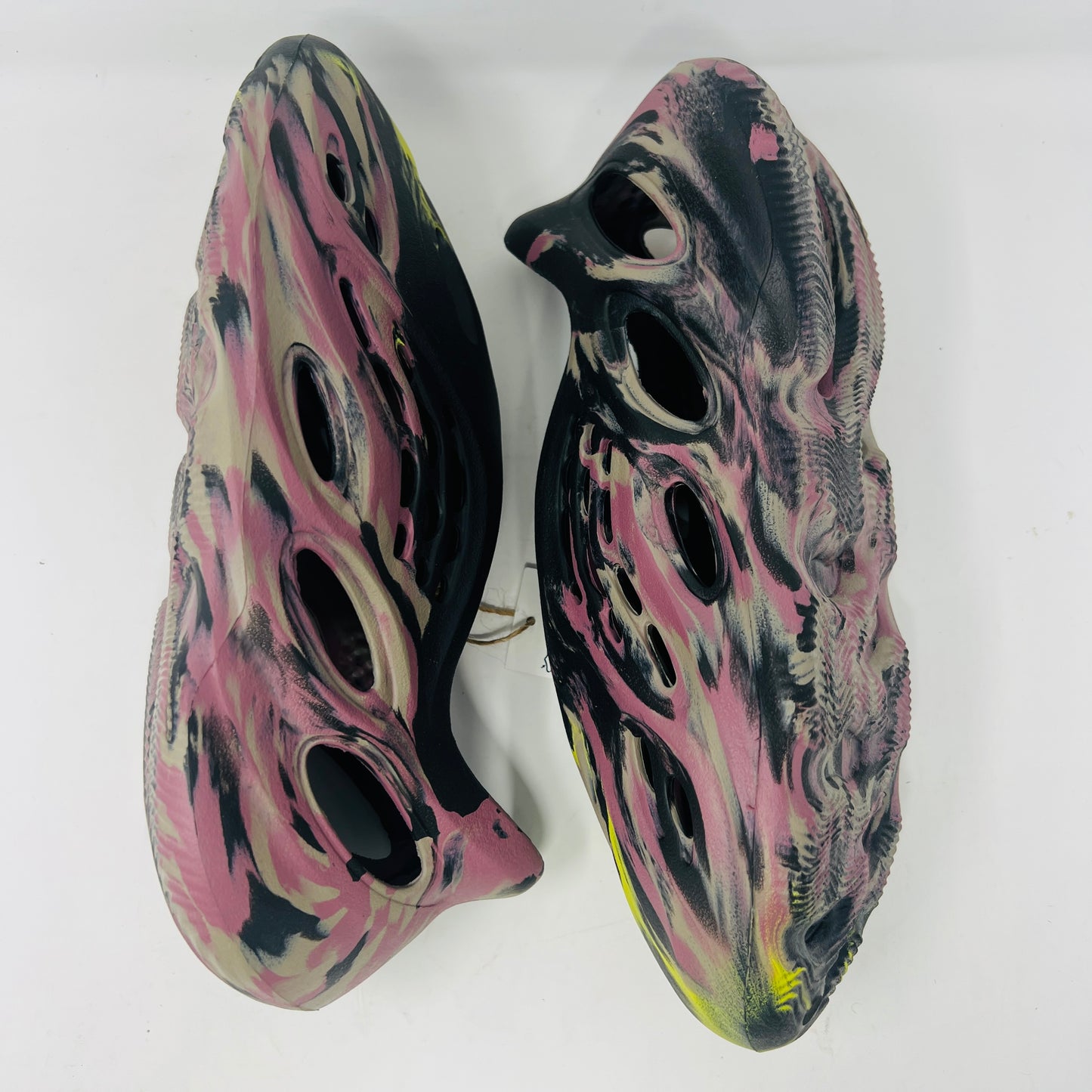 adidas Yeezy Foam RNR MX Carbon