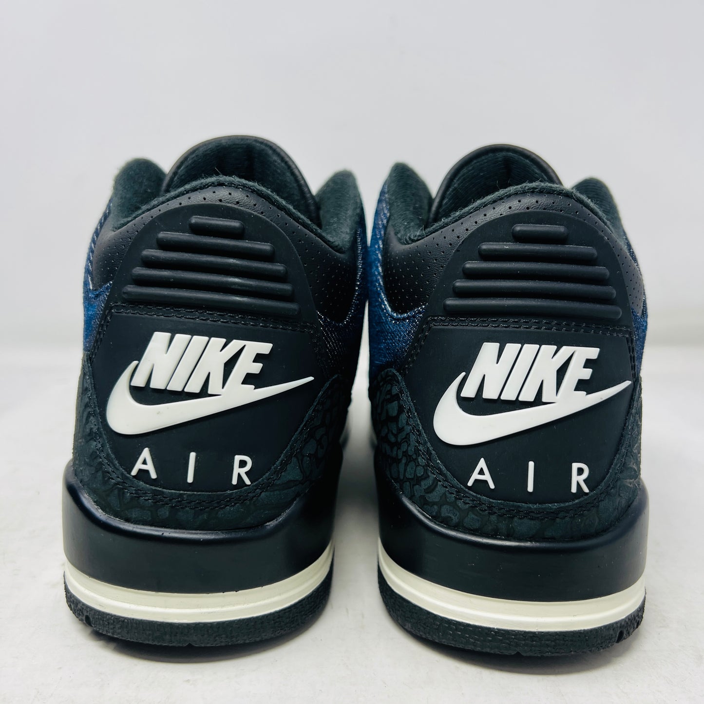 Jordan 3 Retro Levi’s Indigo