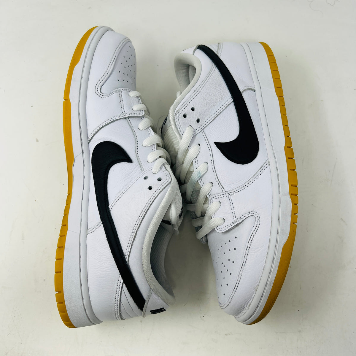 Nike SB Dunk Low Pro White Gum
